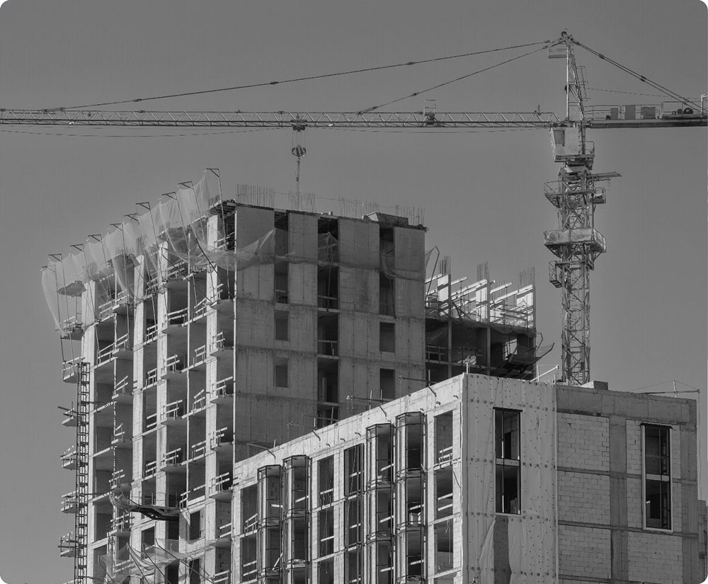 High rise building crane